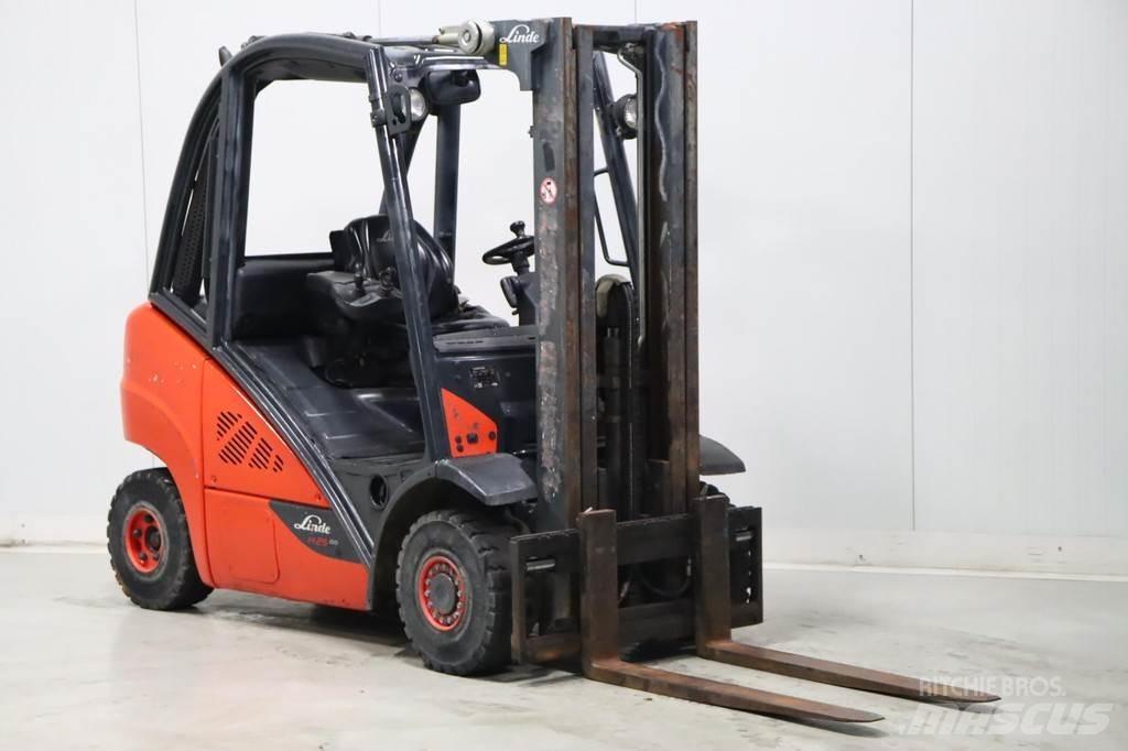Linde H25D-02 Diesel Stapler