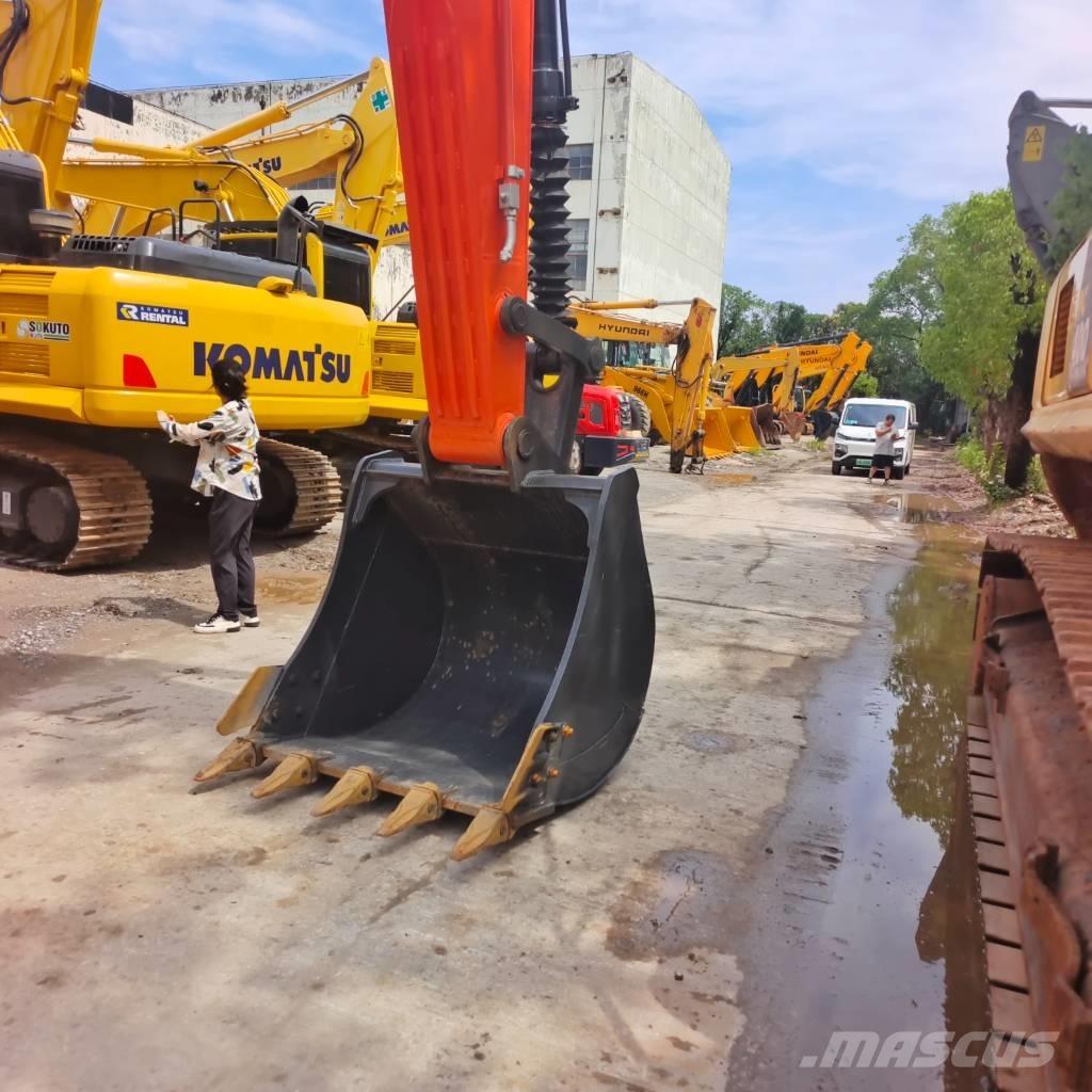 Doosan DX 225 LC Raupenbagger