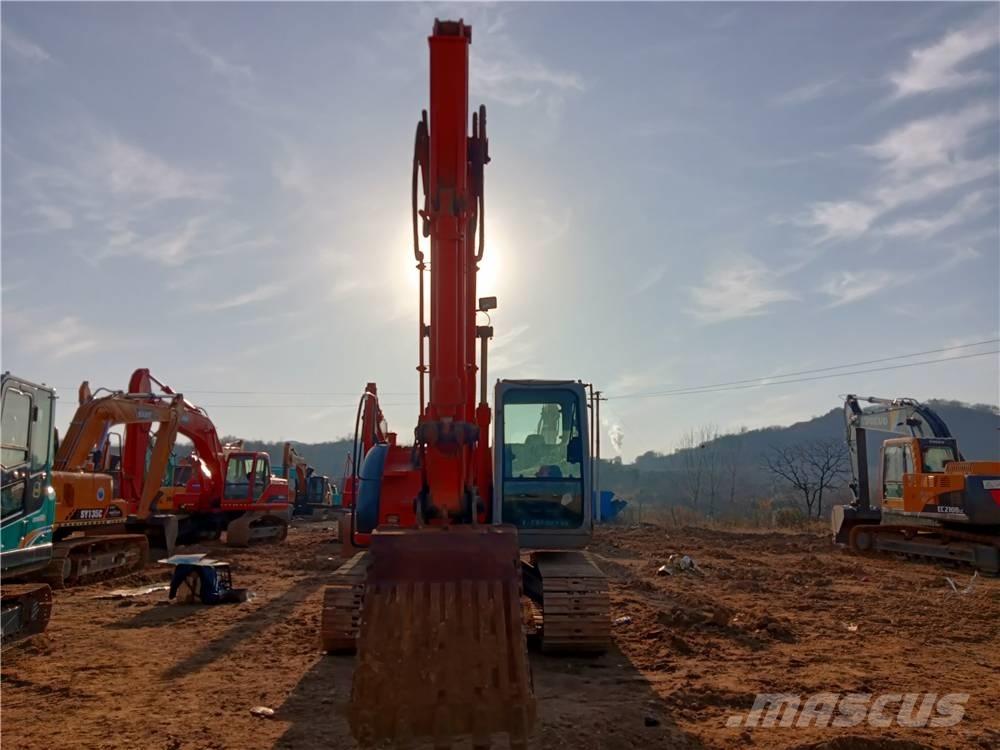 Hitachi ZX135US Raupenbagger