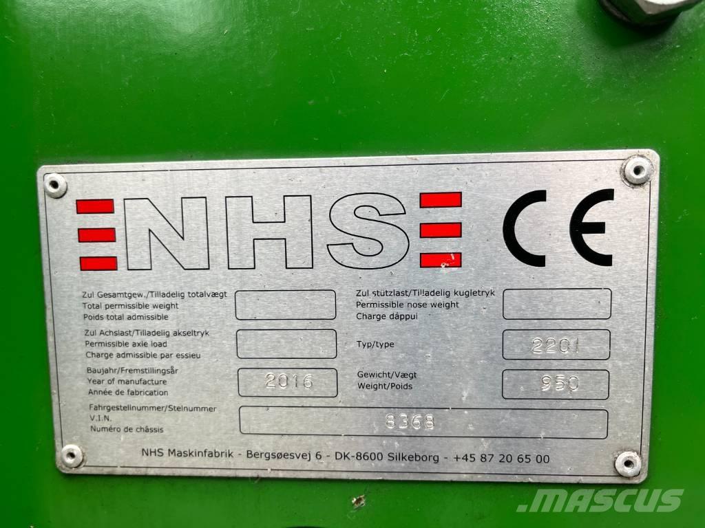 NHS 220 i Holzhäcksler