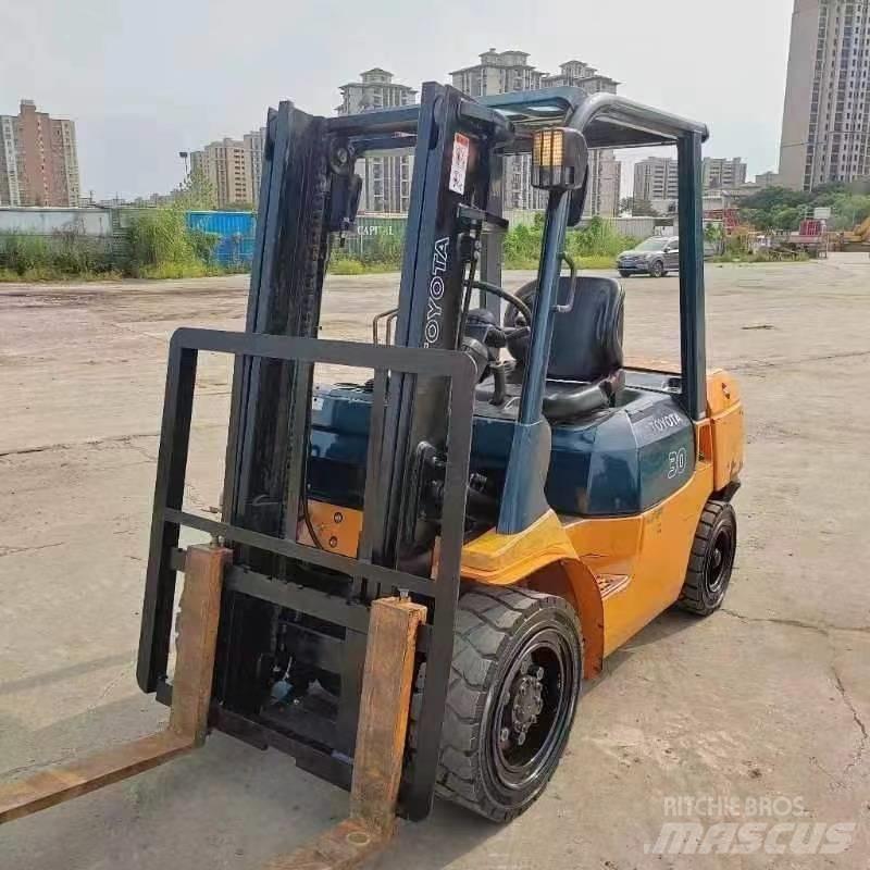 Toyota FD 30 Diesel Stapler