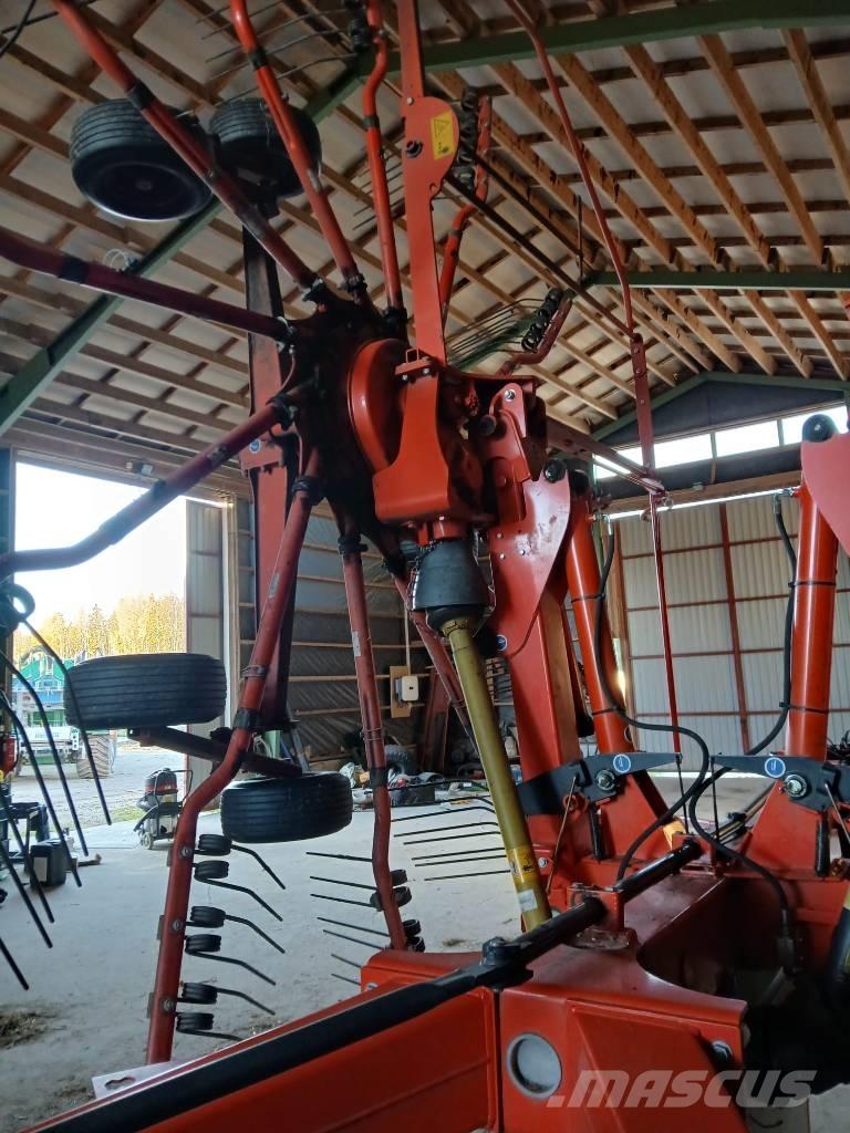 Kuhn GA 8121 Schwader