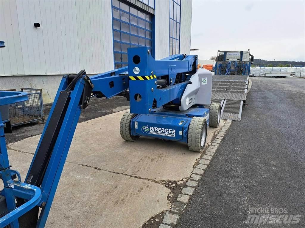JLG E450AJ Gelenkteleskoparbeitsbühnen