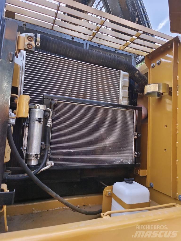 CAT 320 D Raupenbagger