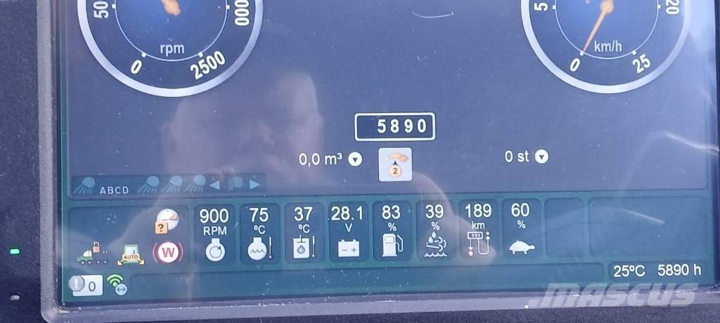 John Deere 1110 G Forwarder