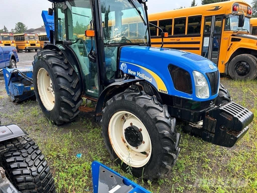 New Holland T 4040 Traktoren