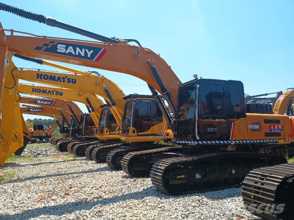 Sany SY 235 H Materialumschlag