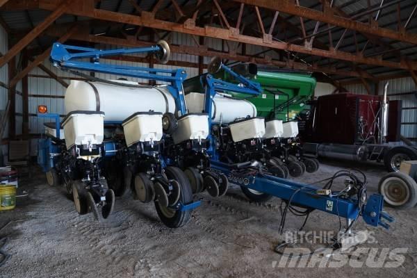Kinze 3200 12R30 Pflanzmaschinen