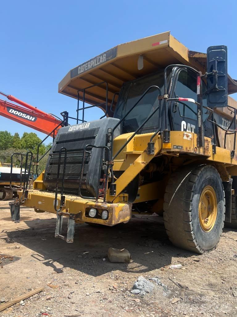 CAT 773 F Dumper - Knickgelenk