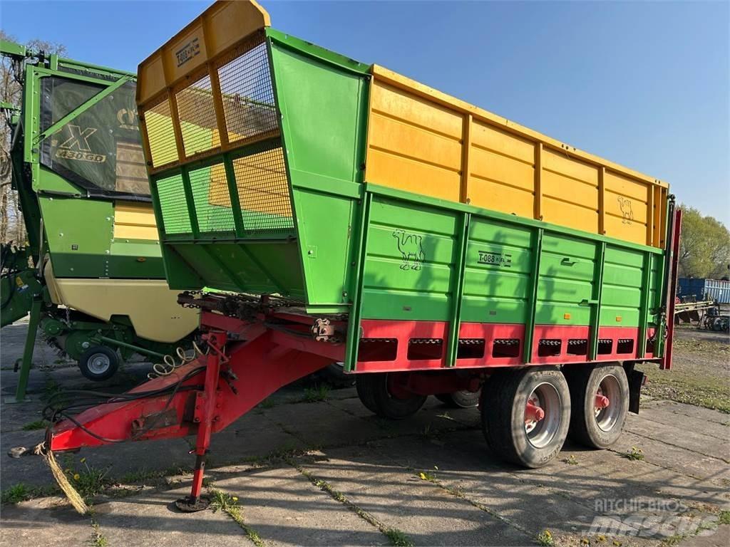 Fortschritt T 088 Düngemittelverteiler