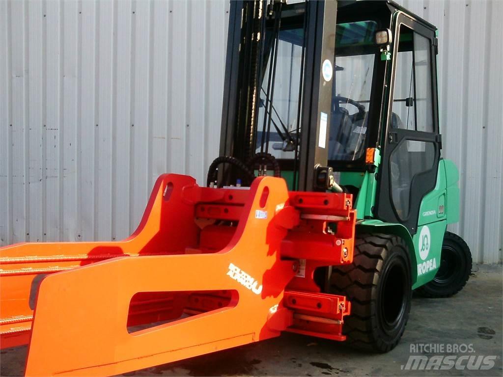 Mitsubishi FD30NTD Diesel Stapler