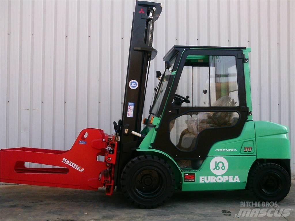 Mitsubishi FD30NTD Diesel Stapler