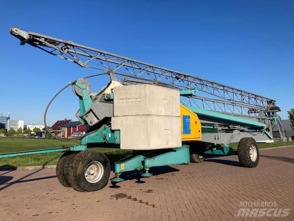 Cattaneo CM76B Selbstaufrichtende Krane