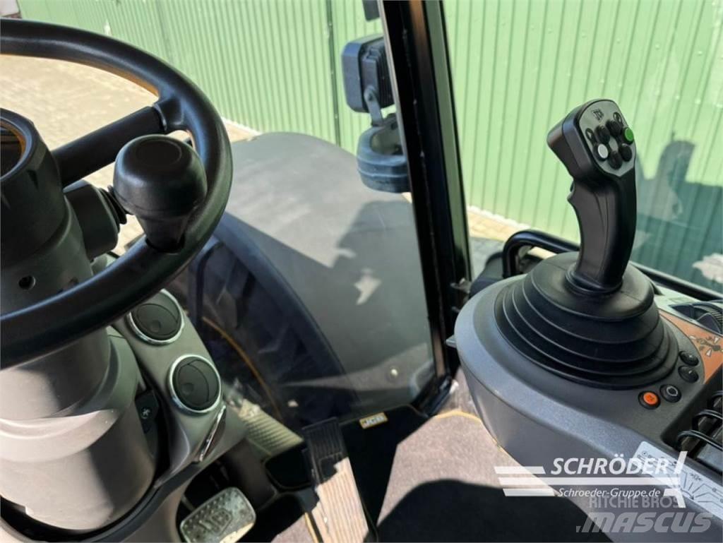 JCB FASTRAC 4220 Traktoren