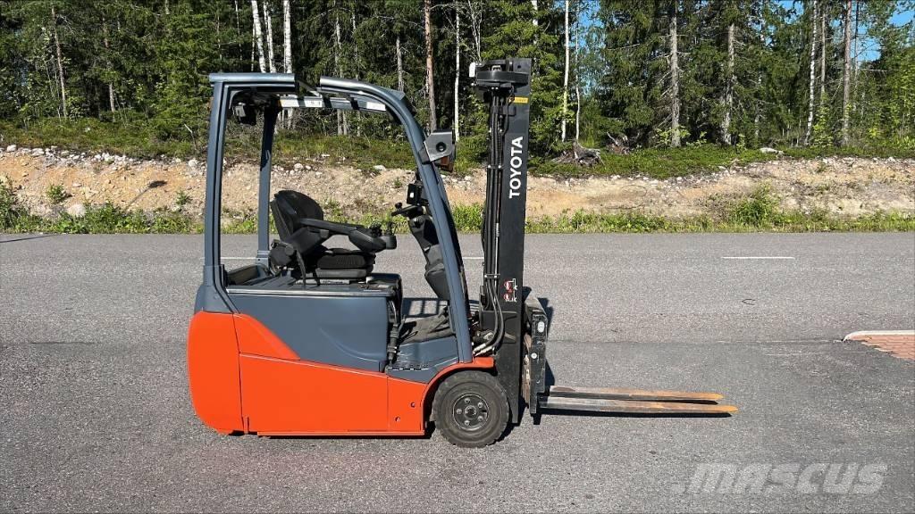 Toyota 8 FBET 16 Elektro Stapler