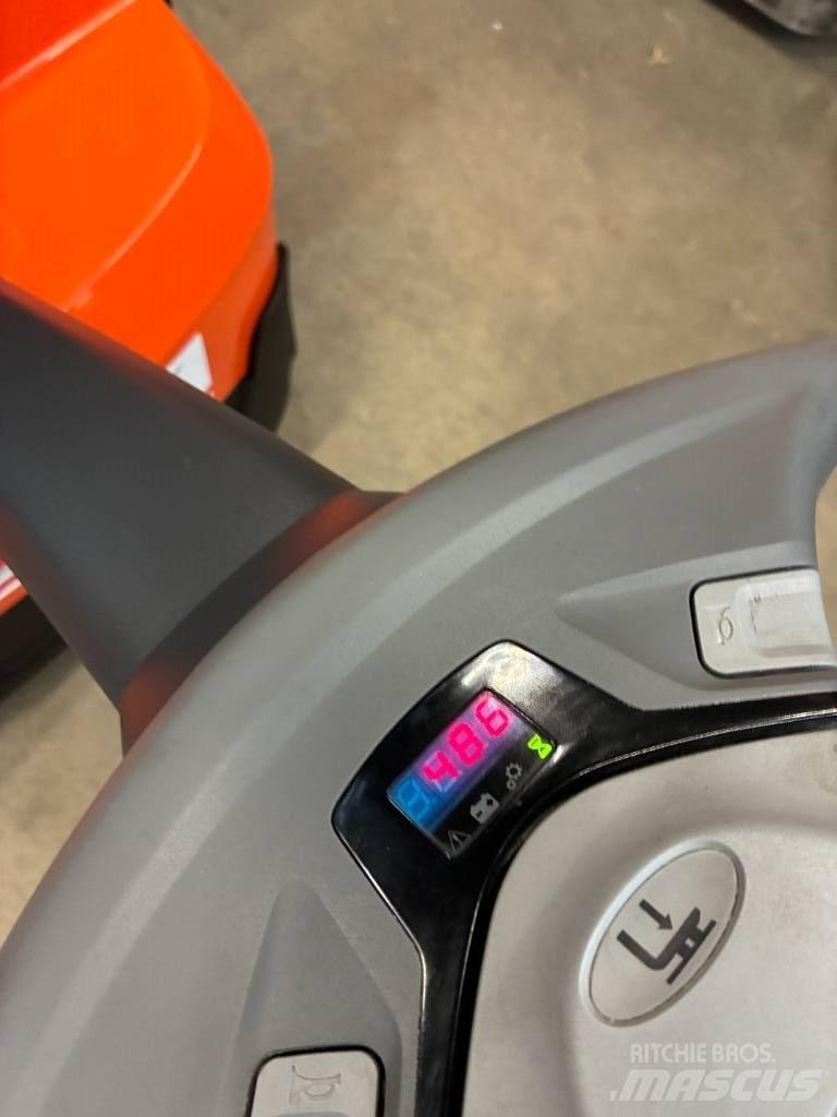 Toyota SWE120L Deichselstapler