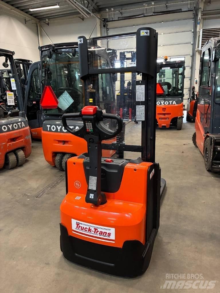 Toyota SWE120L Deichselstapler