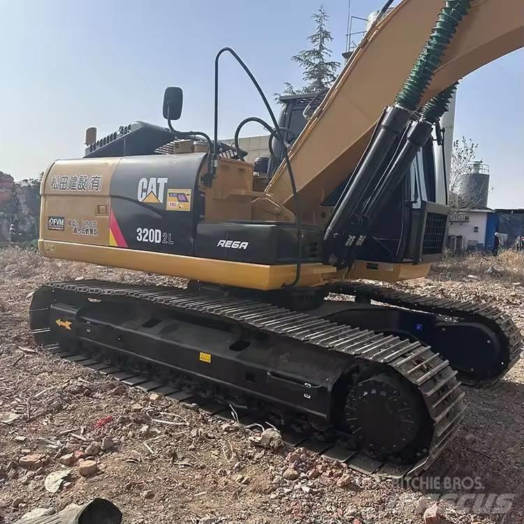 CAT 320 D2L Raupenbagger