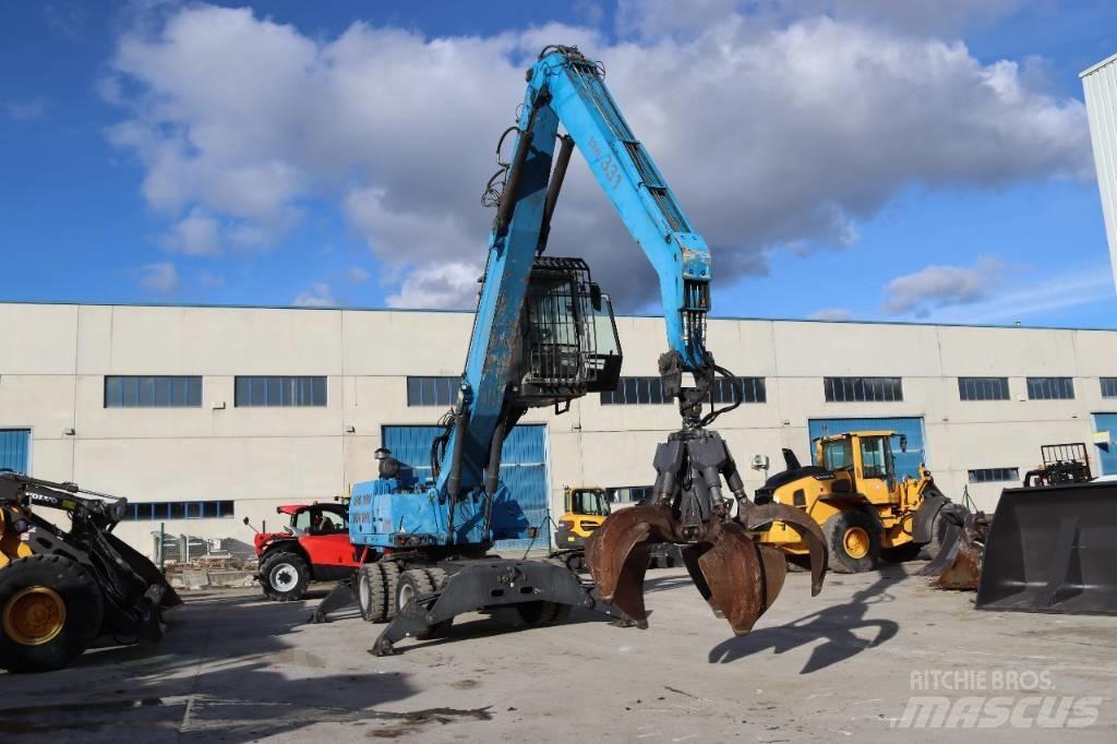 Fuchs MHL 331 E Materialumschlag