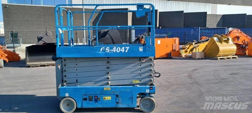 GENIE GS4047 Scheren-Arbeitsbühnen