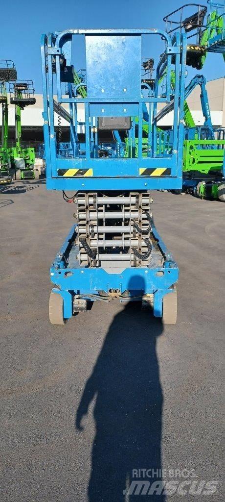 GENIE GS4047 Scheren-Arbeitsbühnen