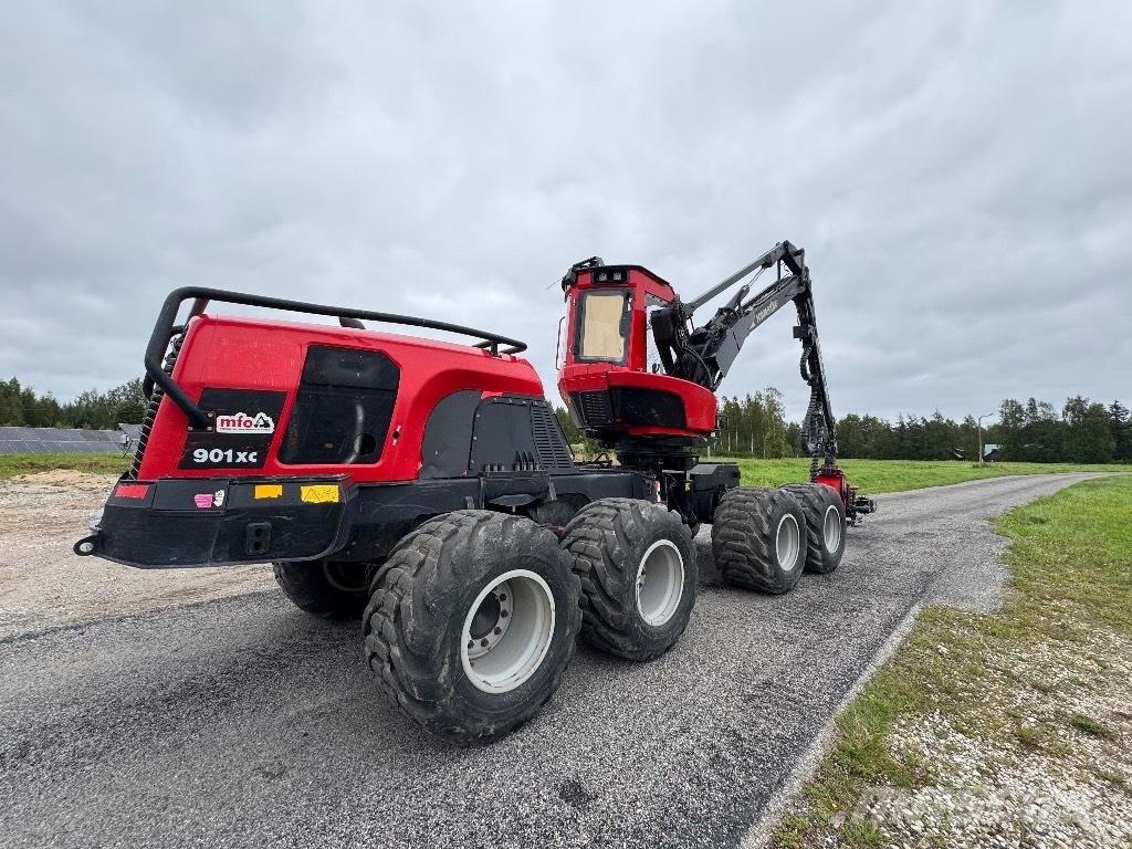 Komatsu 901 XC Harvester