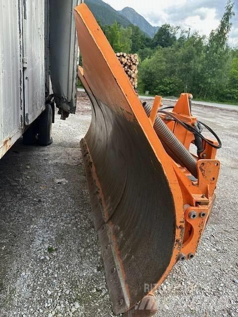 Hydrac SL-V-360 Schneeschilde und -pflüge