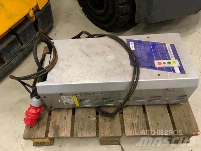 Jungheinrich EFG 215 Elektro Stapler