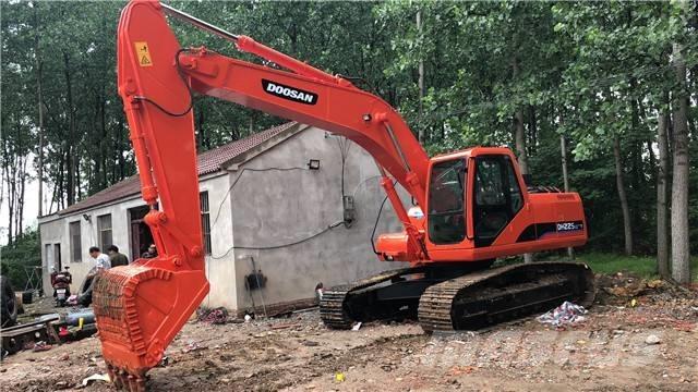 Doosan DH225 Raupenbagger