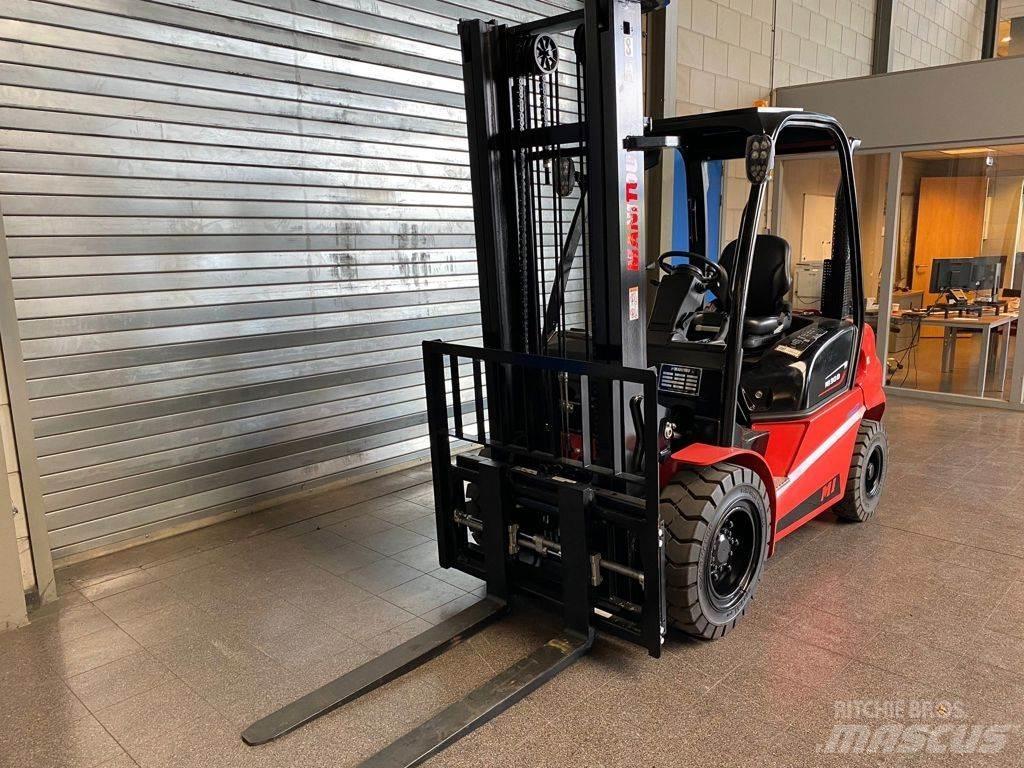 Manitou MI 30 D Diesel Stapler