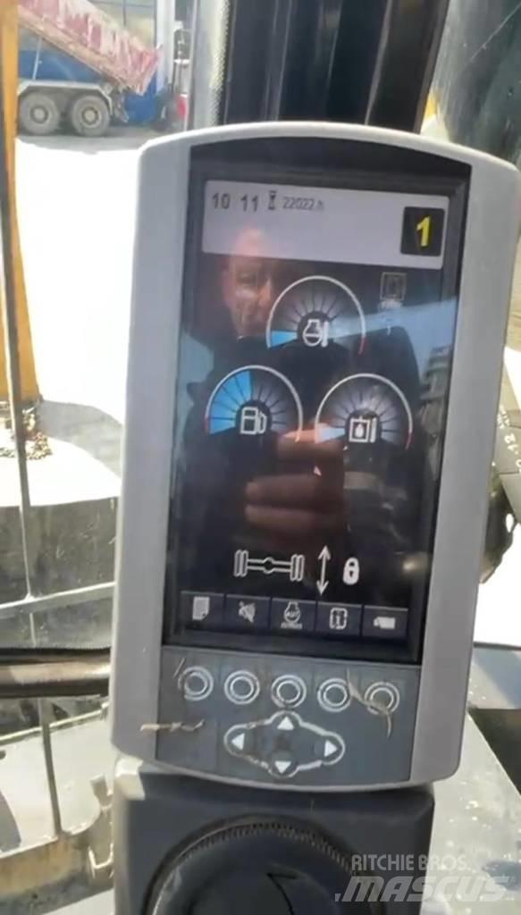 CAT 318D MH Sonstige Flurförderzeuge