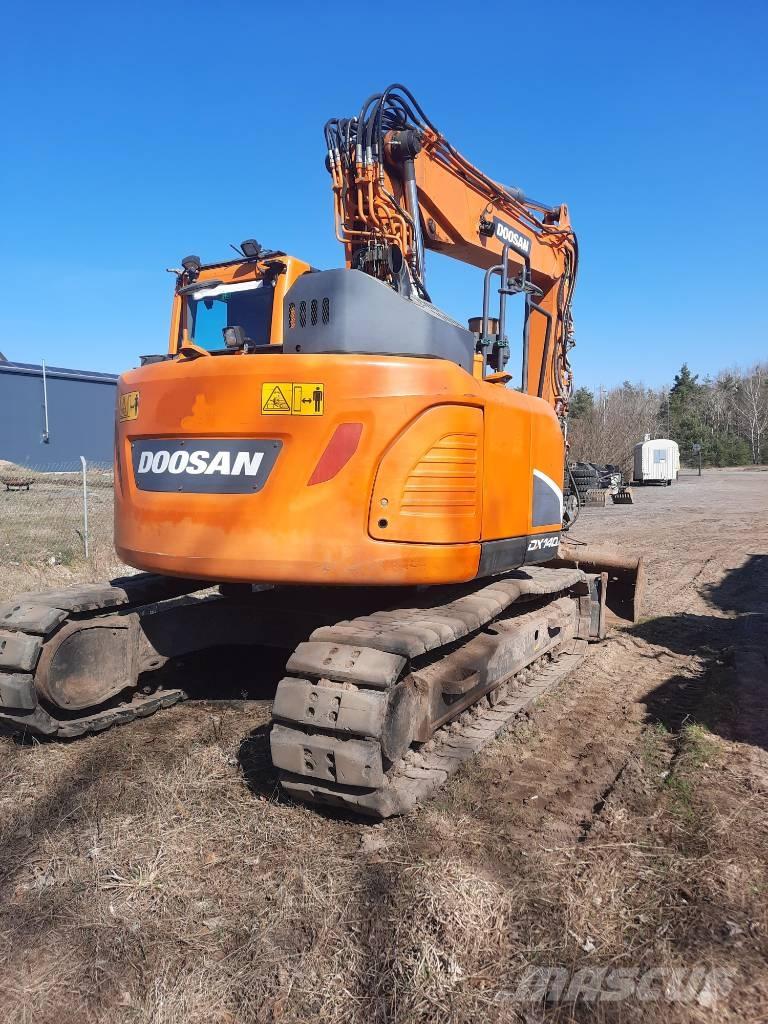 Doosan DX140LCR-5 Raupenbagger