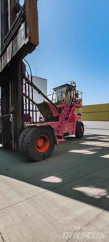 Terex FDC 25K Reach-Stacker