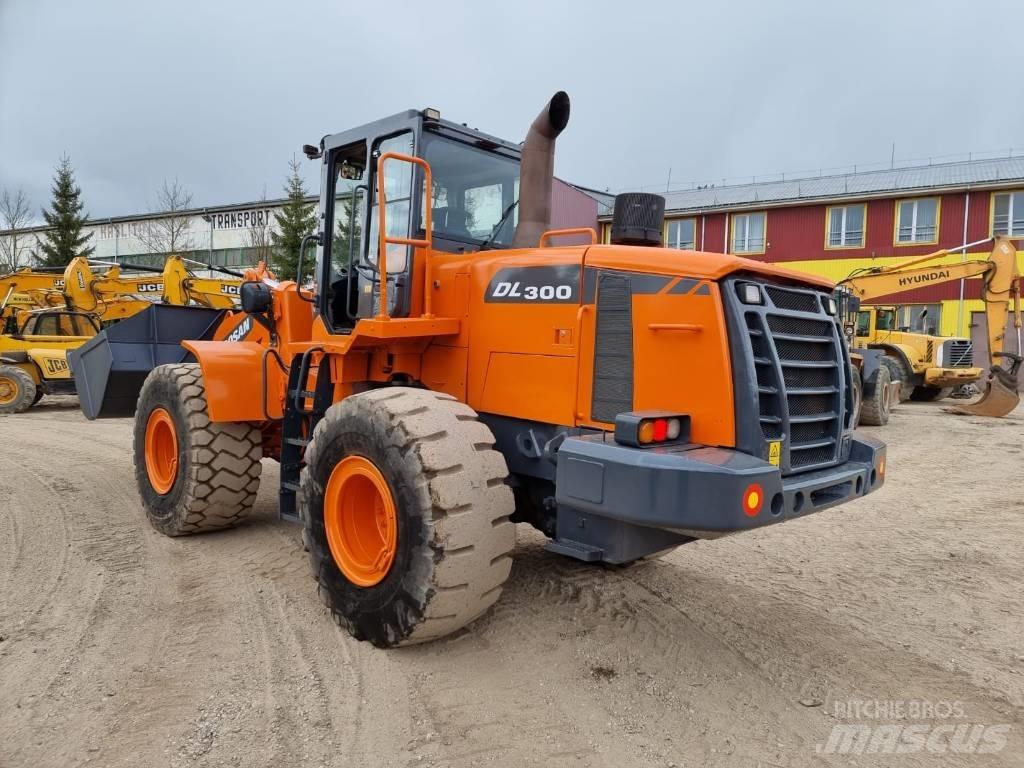 Doosan DL 300-3 Radlader