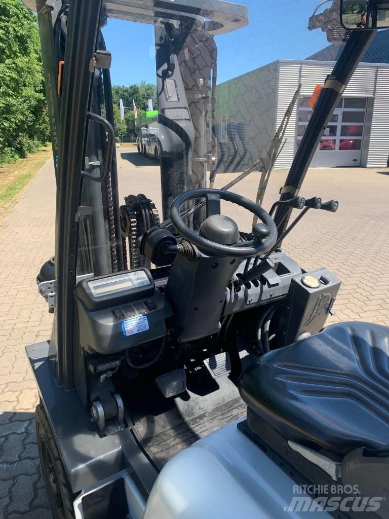 Nissan Y1D2A25Q Diesel Stapler