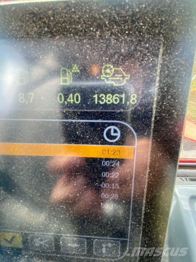 Komatsu 895 Forwarder