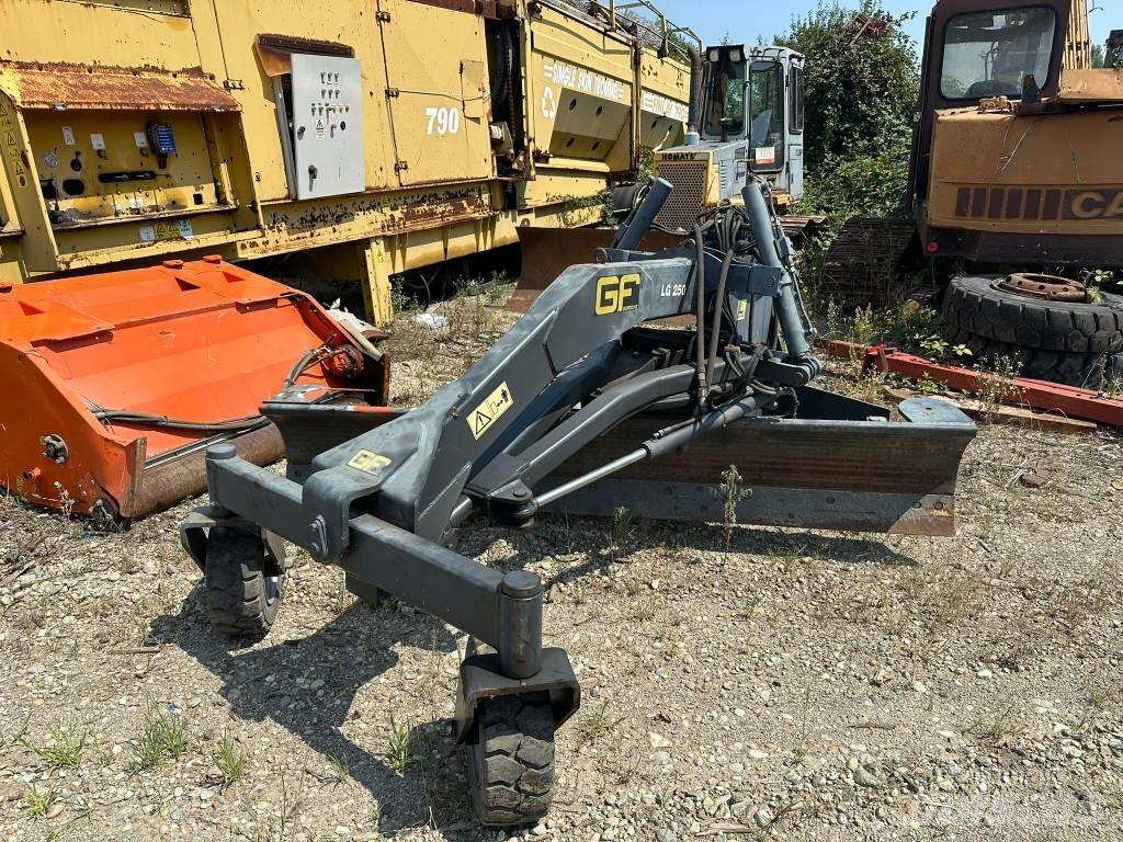 GF Gordoni LG250 Grader