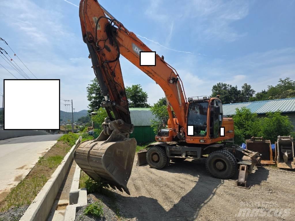 Doosan DX 210 W Mobilbagger