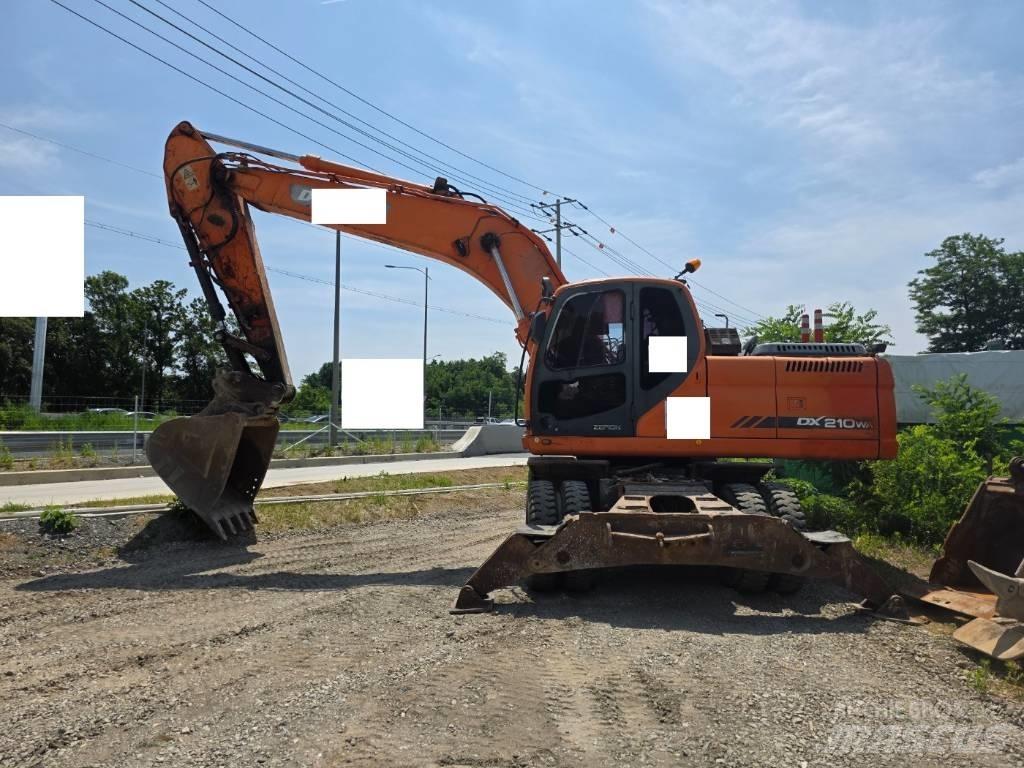 Doosan DX 210 W Mobilbagger