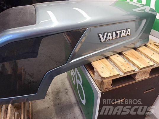 Valtra N 163 hood Kabinen