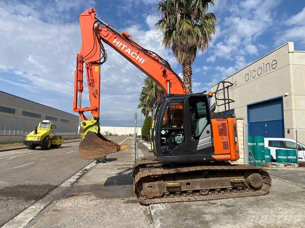 Hitachi ZX 135 US-6 Raupenbagger