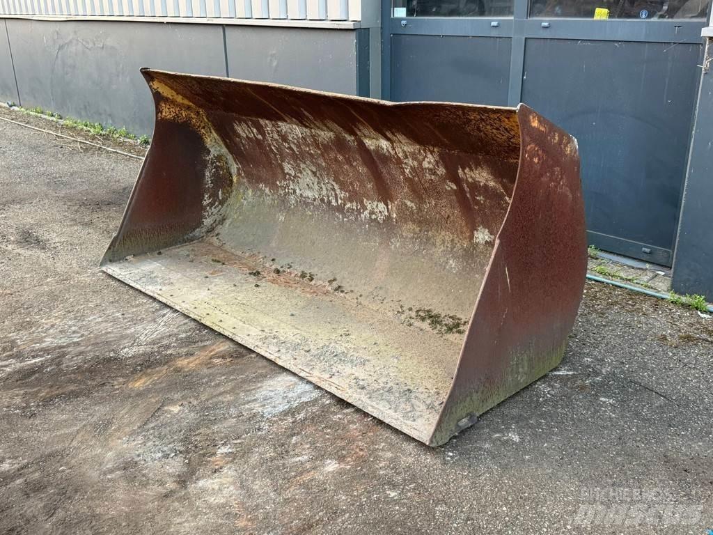  Onbekend WG-2200 Schaufeln