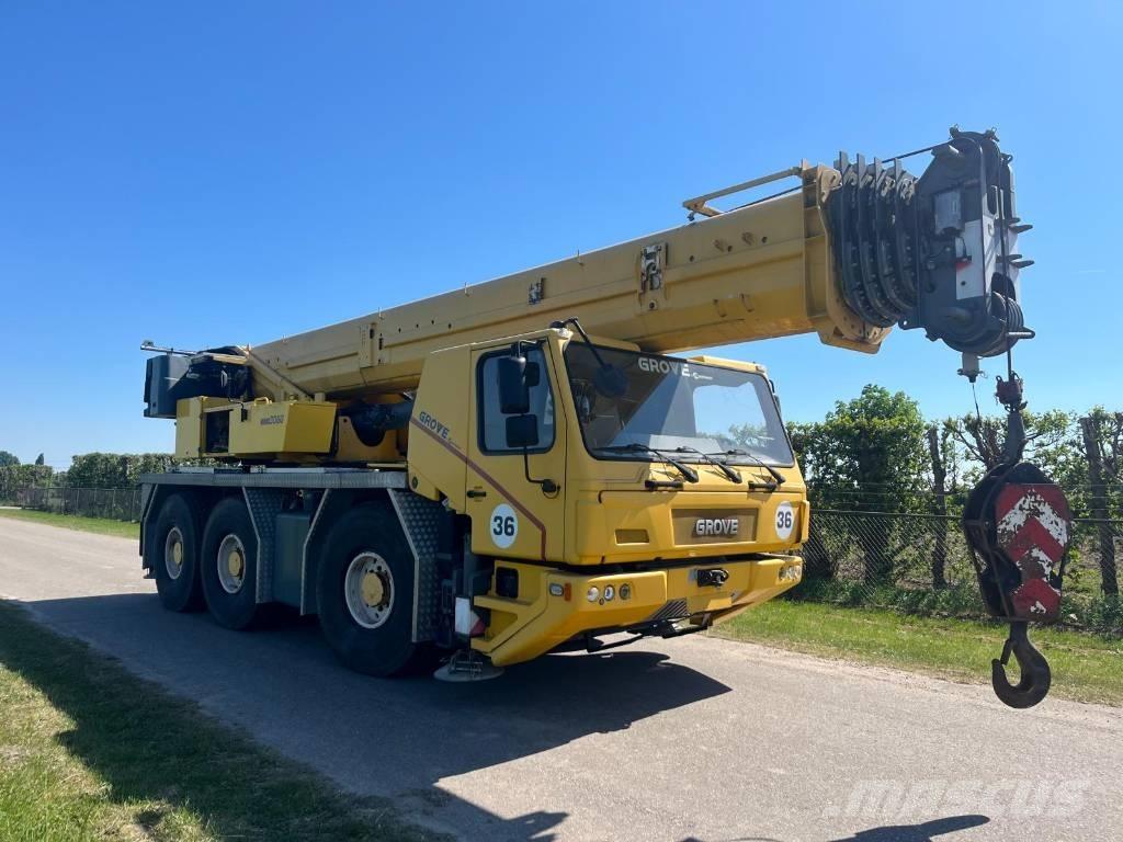 Grove GMK 3060 All-Terrain-Krane