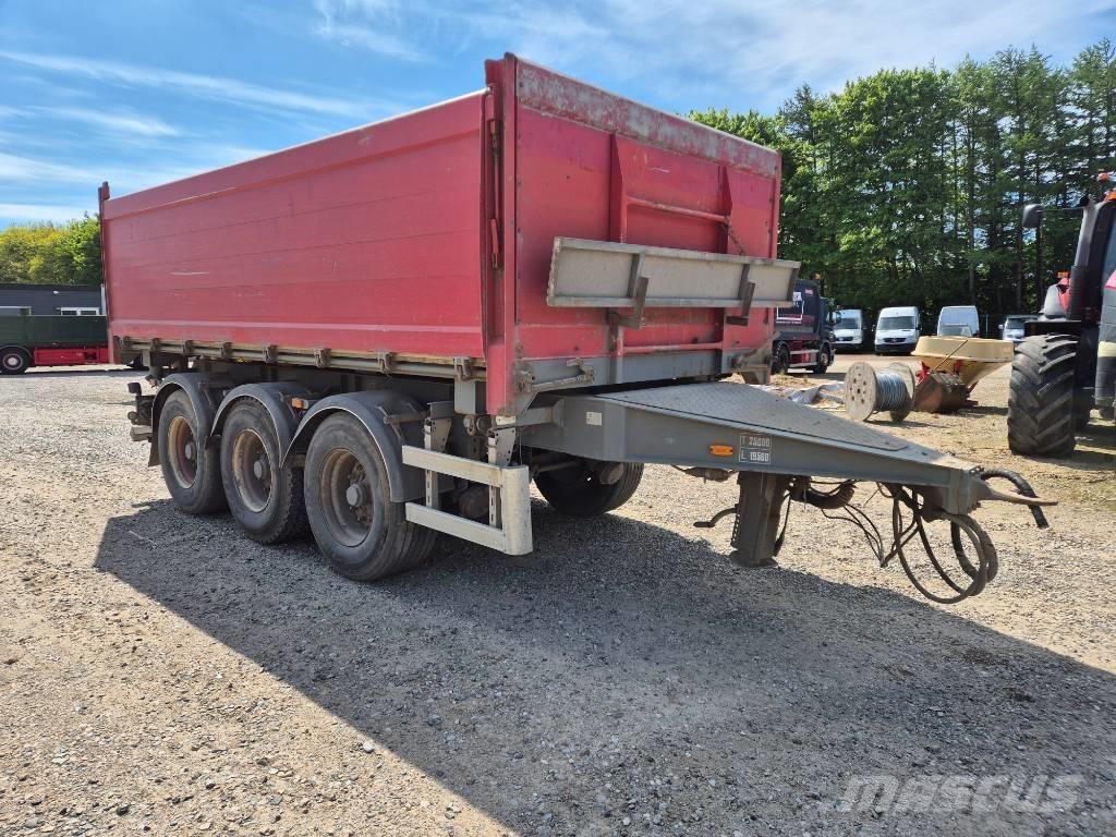 Nopa 3 axle tipper Kipper