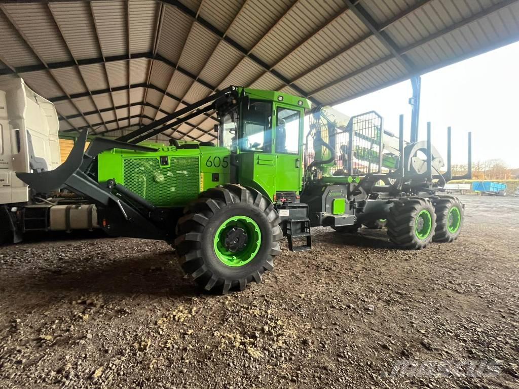 Equus 605 6WDC Stammholzschlepper
