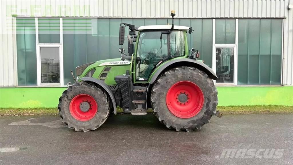 Fendt 724 vario s4 Traktoren
