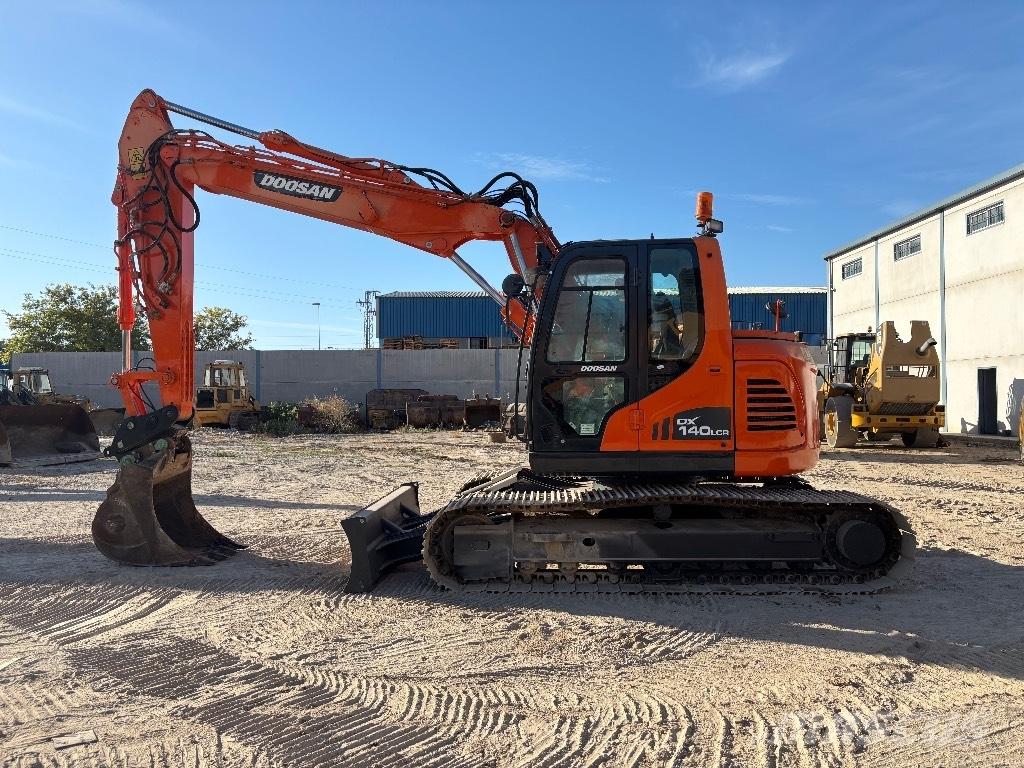 Doosan DX 140 LCR-3 Raupenbagger