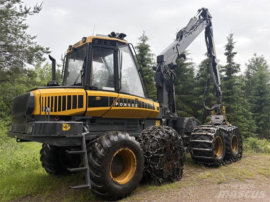 Ponsse Fox 8W Harvester
