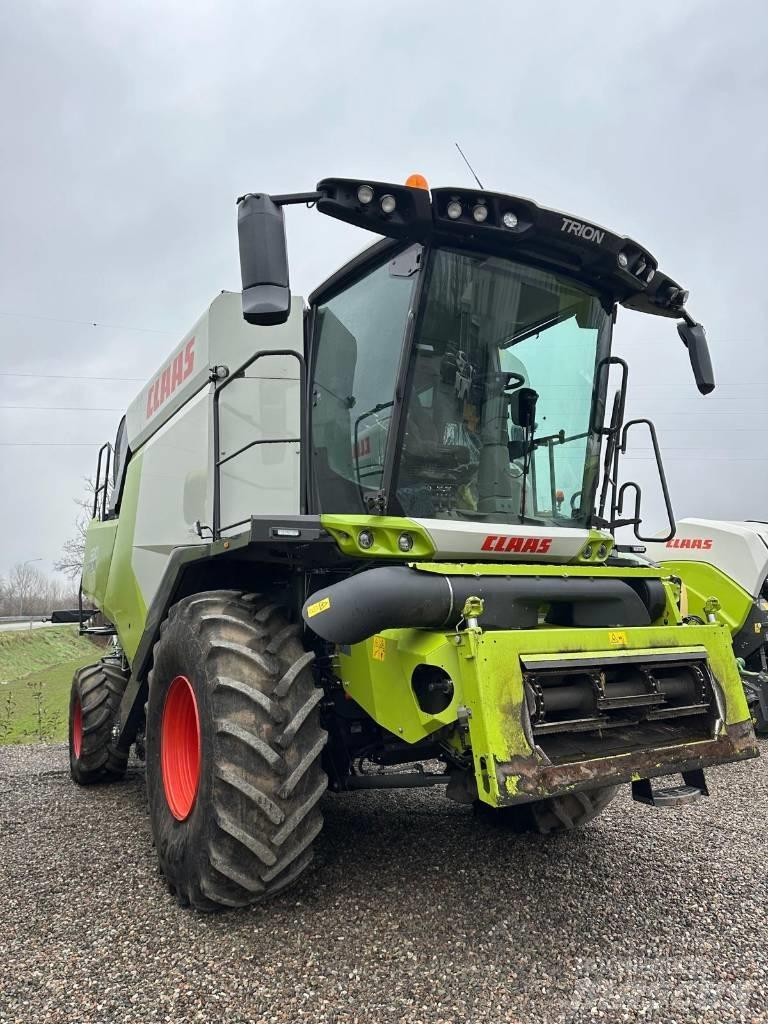 CLAAS Trion 530 Mähdrescher