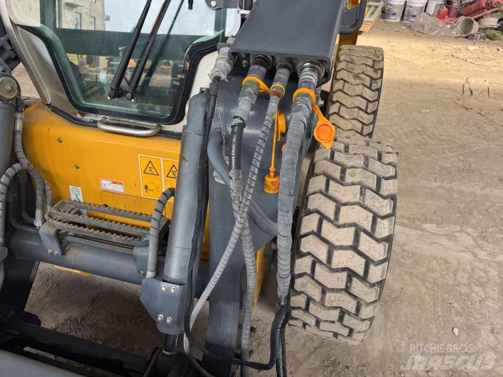 LiuGong 385 B Kompaktlader
